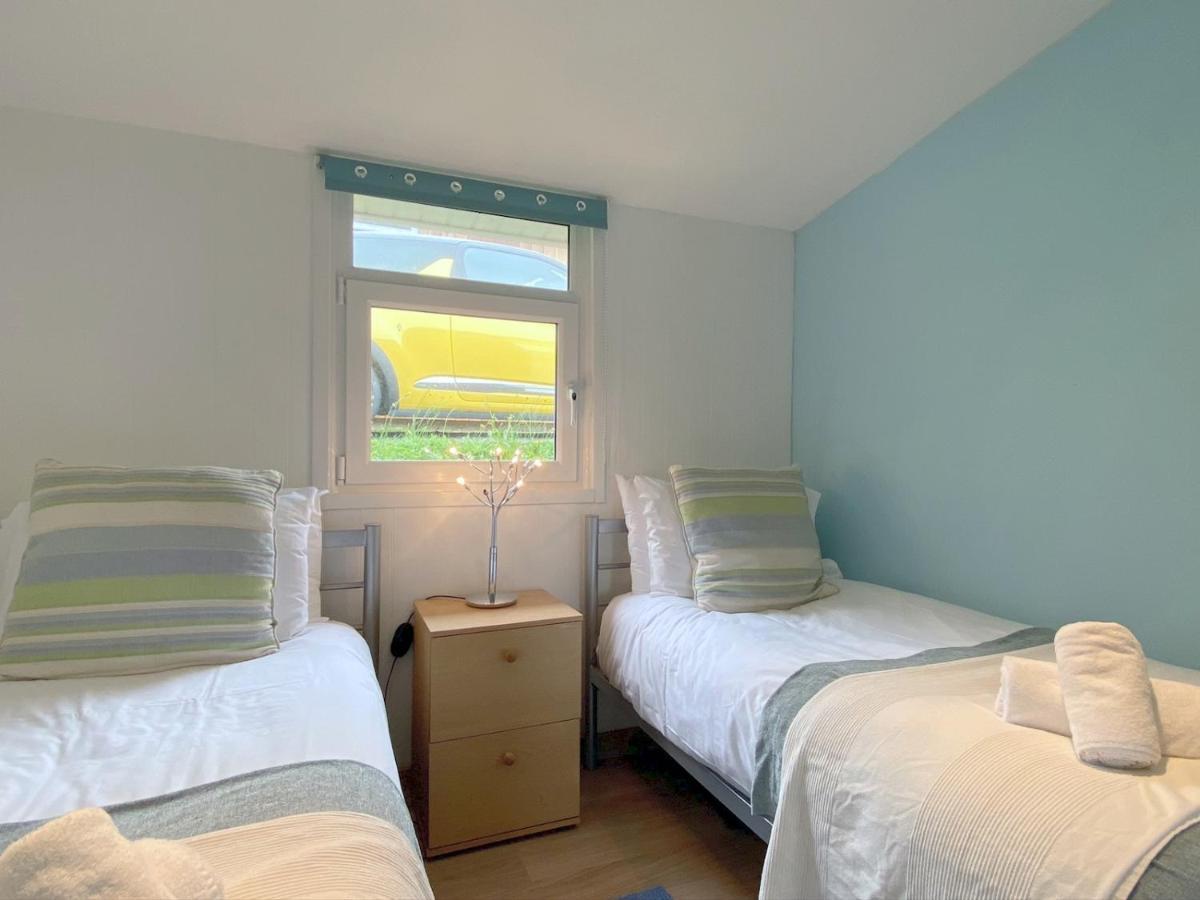 Pass The Keys Gower Beach Staycation Caswell Bay - Sleeps 4 Swansea Esterno foto